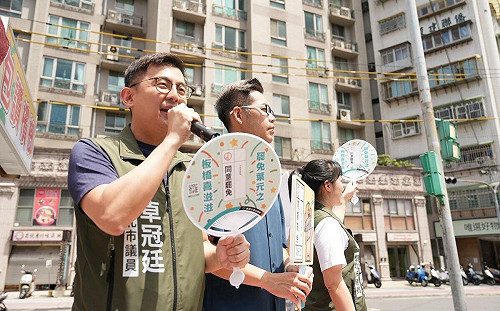 催三階罷免！山田摩衣卓冠廷偕罷團路口宣講