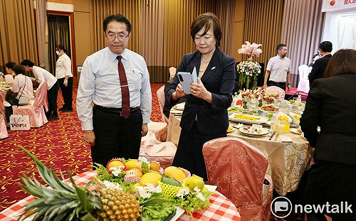 安倍昭惠暌違兩年再訪台南  黃偉哲備多種芒果款待博得滿堂彩