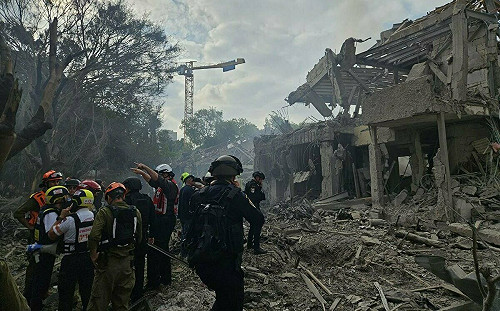 以伊展開新一輪攻擊 救護組織:以方大樓倒塌、傷者上升至16位