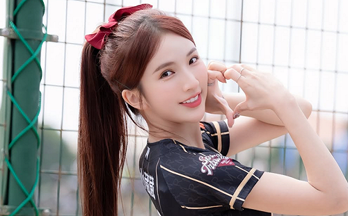 Dora「捲富商小三風波」7月班表仍全空！突發限動曝近況