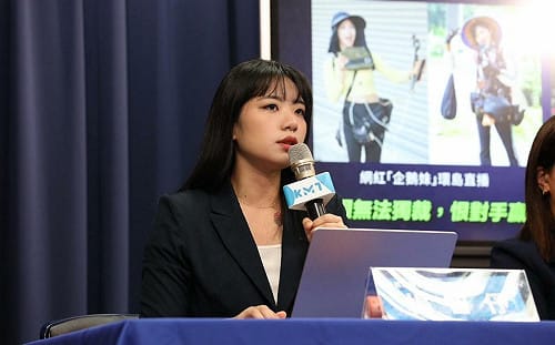 酸卓榮泰208萬包機 楊智伃：平均一人1萬1比廉航還便宜