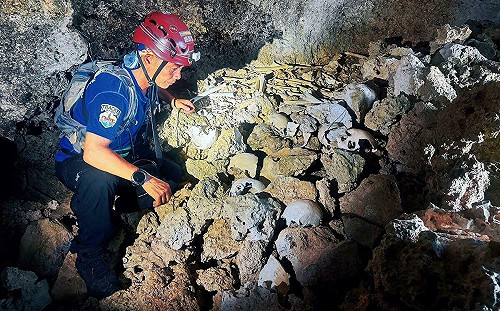 沖繩探勘二戰遺址發現人體骨骸  高雄學者籲珍惜和平可貴
