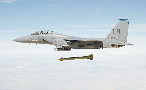更輕、更準、更深!傳美空軍研發新型號鑽地導彈 要能「各種機型攜帶」
