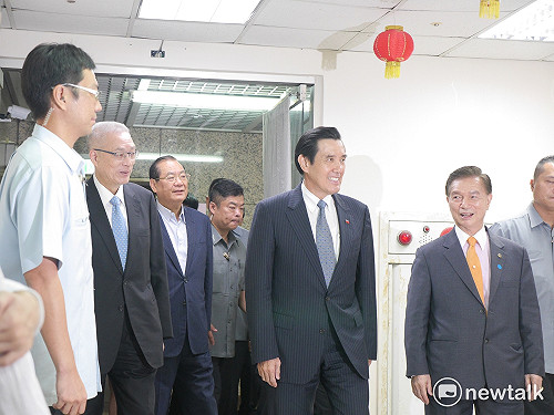 與藍營大老共餐　馬英九以一握不再議諷蔡政府