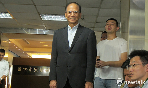 瘦身有成！游錫堃自嘲：沒收入  吃得較差