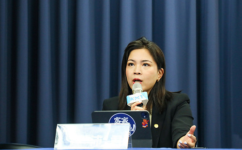 鍾沛君稱「病毒不進來就沒事」翁達瑞：不跟朱學恒單獨用餐，妳就不會被強吻