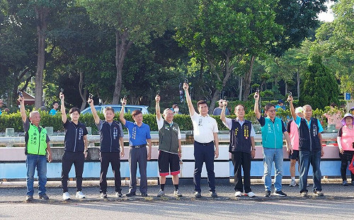 台中清水區道路踩風親子嘉年華 享受騎單車自在暢遊樂趣