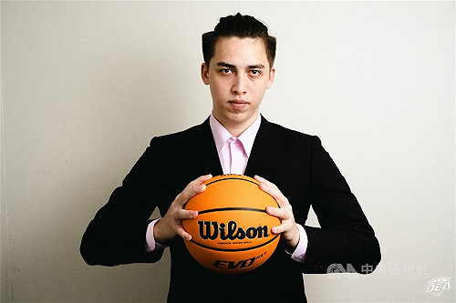 反駁捲桃色風波  譚傑龍經紀公司喊告