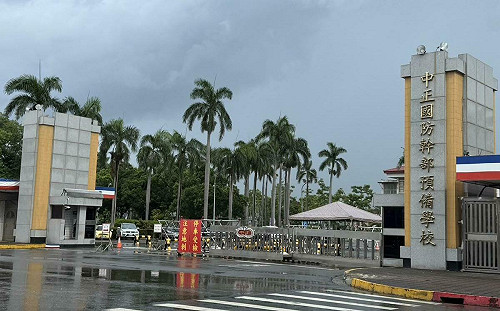 拚高雄市長初選  許智傑提中正預校校地變身城市新樞紐