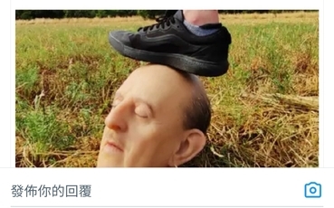 警告歐洲極右派風險 西班牙藝術家把佛朗哥的頭拿來當球踢