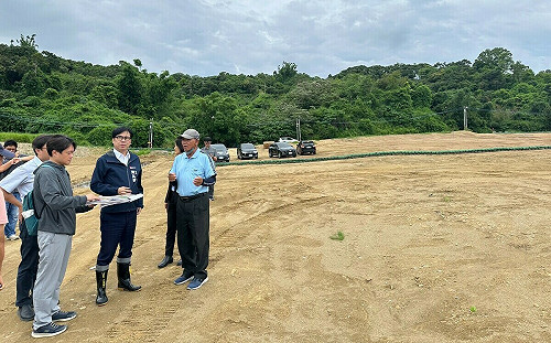 丹娜絲颱風逼近 陳其邁勘查大樹和山光電場防汛措施