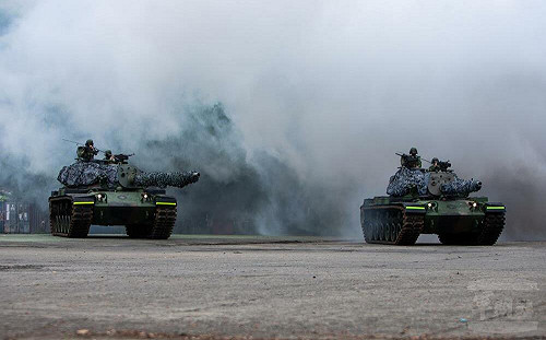 漢光41號演習》防共軍進犯我中樞  國軍於淡水河口實施反突擊演練