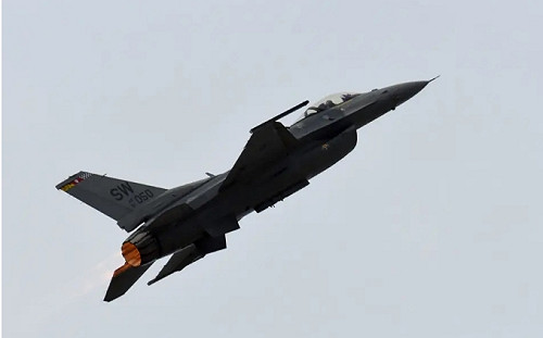 美軍F-16V飛行時撞上UFO! 一年757起目擊報告 僅49件結案