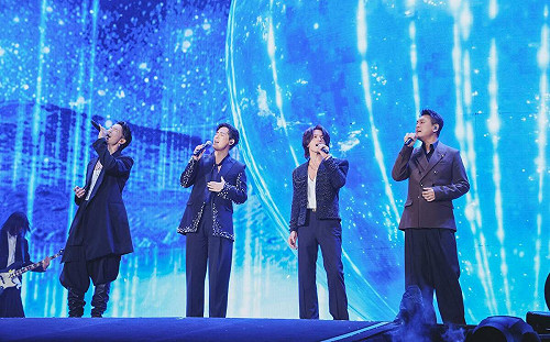 F4合體朱孝天遭疑是「不熟的同事」？本人親曝內幕