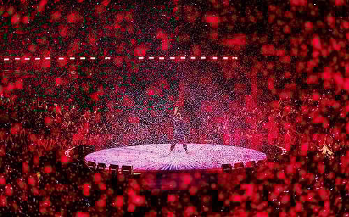 (影) 抓姦螢幕大放送! 千萬人同時觀看 酷玩演唱會 科技CEO外遇主管親熱不停