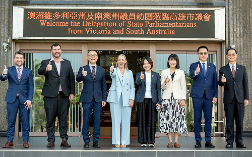澳洲州議員參訪高雄市議會  深化城市交流合作  