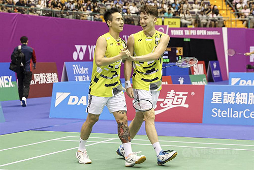 楊博涵劉廣珩逆轉勝  日本羽球賽首晉男雙4強