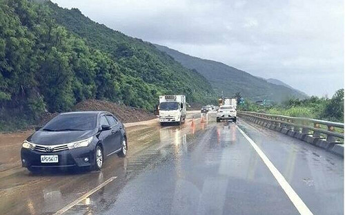 屋漏偏逢連夜雨！低壓帶未歇又遇年度大潮  沿海2區域慎防淹水