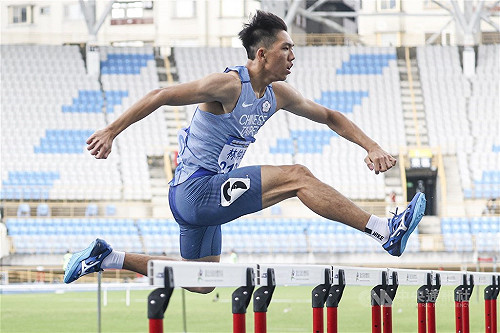 世大運男子400公尺跨欄　林仲威分組第1晉級準決賽