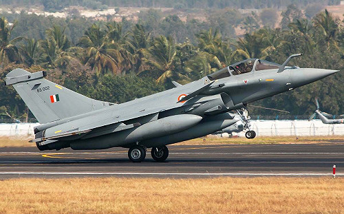 亡羊補牢！印度空軍重返印巴邊境 「飆風」再起雪5月遭擊落之恥