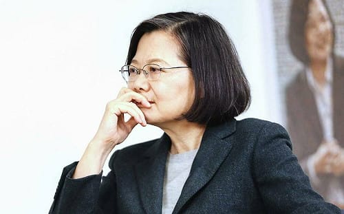 羅智強注意了！最強催票機蔡英文戶籍遷至大安 明將投下罷免票