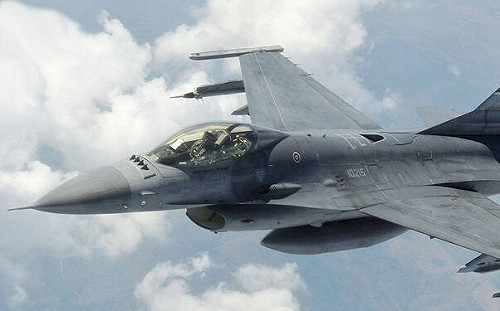 泰柬埔邊境衝突釀12死! 泰急撤4萬居民 泰國軍力強 柬方：泰暗藏背後這隱患.....