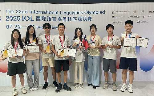 台灣代表隊勇奪10獎橫掃語言學奧林匹亞！史上最佳成績、團體賽包辦金銀牌