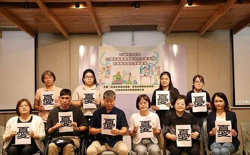 新法擴大聘外看資格 林月琴批健康長者將成移工首選