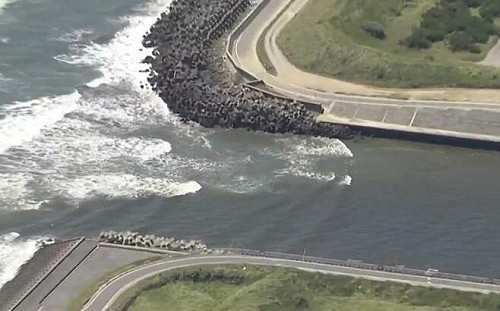 俄羅斯8.8強震海嘯席捲太平洋！日本海嘯畫面曝　波濤洶湧捲上岸