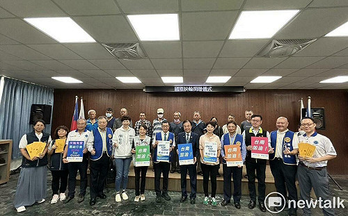 國際扶輪3521捐助丹娜絲災民  陳亭妃陳怡珍蔡秋蘭媒合關鍵資源