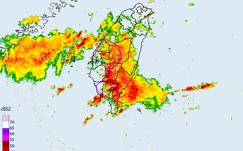 快訊》西南氣流發威！全台19縣市豪大雨特報 氣象署：7地防大雷雨