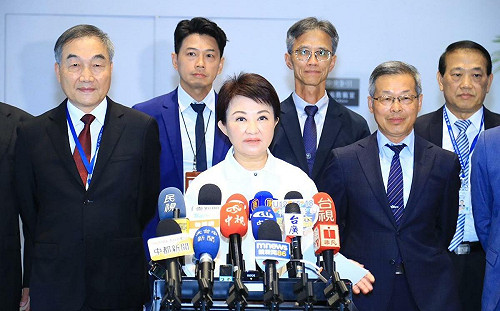 訪澳返台 被問黨主席改選、粉底液事件 盧秀燕這麼說 