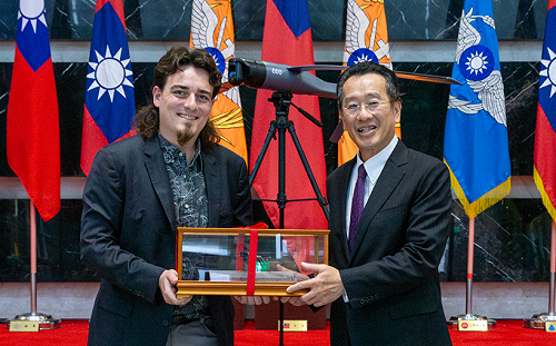 美製「自殺無人機」登台！首批阿爾提烏斯-600M交付 他揭戰略缺口：需再買千架