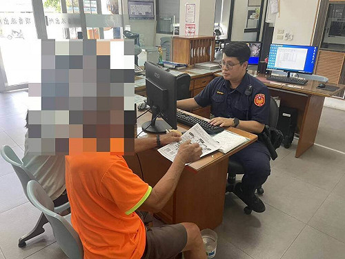 臉書買自行車遇詐團　鹿港警攔阻保住老翁23萬存款