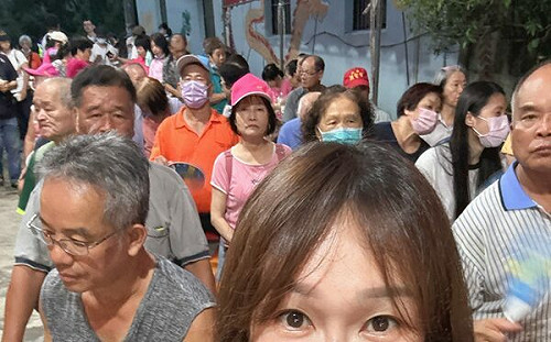 詹江村偷拍PO網引群嘲  國民黨反要她道歉 黃瓊慧：我對以為國民黨有救而道歉！