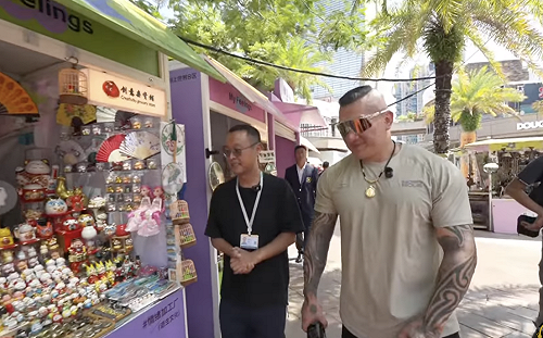 館長再赴深圳開直播讚景色 喊台人該回家！陸媒採訪提「這三字」突遭消音