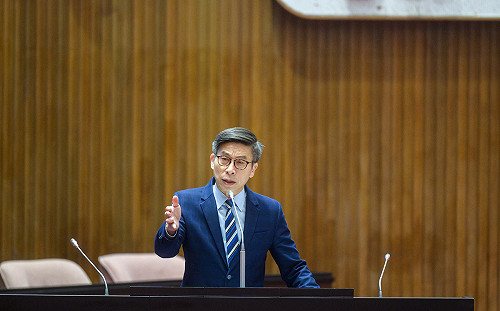 雨災及關稅衝擊台灣！鍾佳濱要政院強化抗災韌性及支撐出口產業
