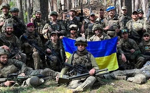 烏訓練營遇襲「遍地屍體與殘肢」! 15外國志願軍喪命 其中也有台灣人