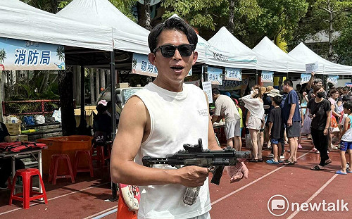 嗆賴清德下週辯論核能　黃國昌酸綠如山頂洞人、怯戰