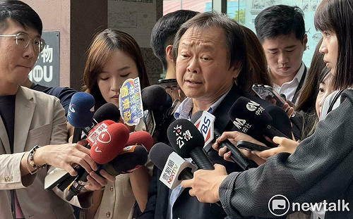 周玉蔻稱徐國勇可以關掉臭嘴 王世堅怒嗆：偽媒體人「不知恥近乎神勇」