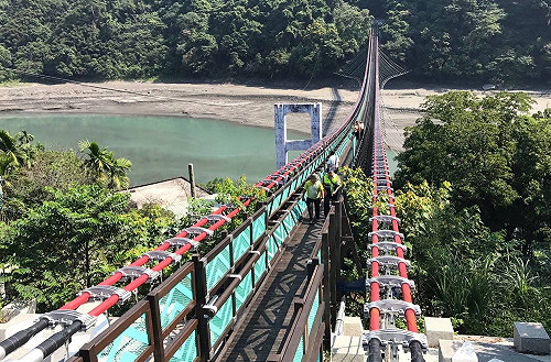 全台最長吊床式吊橋 明年1月正式啟用