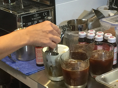 喝咖啡兼養顏美容? 業者開拓新商機