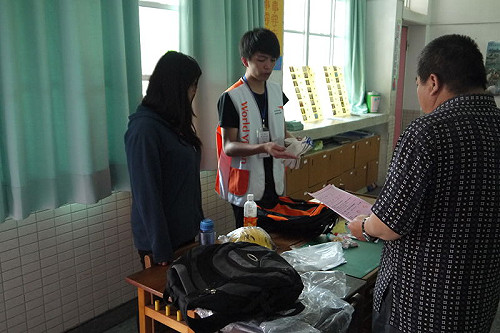 愛無止境 昔日受助今成捐款人