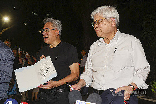 魏哲家晚宴作東　黃仁勳大讚：台積電團隊全世界最棒