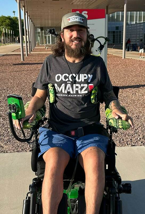 馬斯克Neuralink首例受試者：大腦晶片徹底改變生活