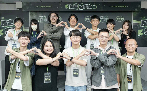 幕後》民進黨布局年輕化！「國務青旗艦營」歷年錄取高中生比例最高 