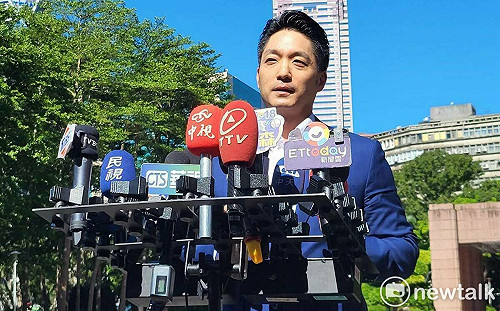 蔣萬安赴行政院會轟取消補助學校電費！避談中國製機械狗、拆除公館圓環 