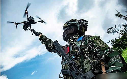 美國防部將派代表進駐台灣! 英媒獨家爆料 : 加速無人機與軍武合作