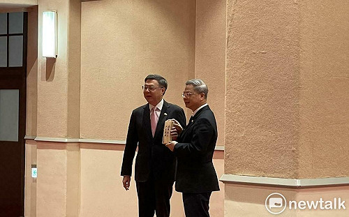 卓榮泰驚喜現身為龔明鑫獻上祝福!張惇涵要扮「控球後衛」:讓團隊精準得分