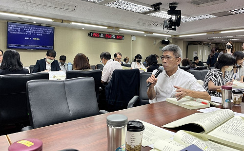 澎湖政壇震撼彈！四連霸民進黨立委宣布：任期屆滿退休、不再連任